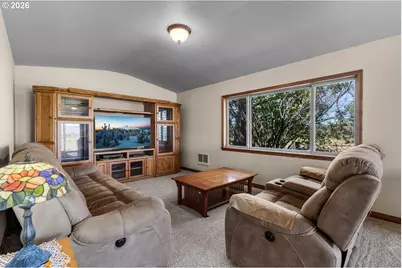 1350 NE Yucca Ave, Redmond, OR 97756 - Photo 8