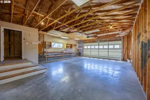 1755 NE Klamath Ave, Roseburg, OR 97470 - Photo 26