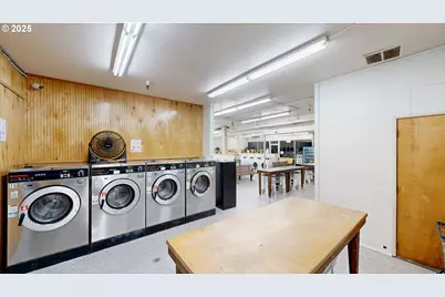 97900 Shopping Center Ave, Brookings, OR 97415 - Photo 8