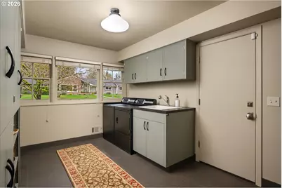 9792 SW Arborcrest Way, Portland, OR 97225 - Photo 36