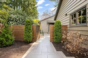 9792 SW Arborcrest Way, Portland, OR 97225 - Photo 40