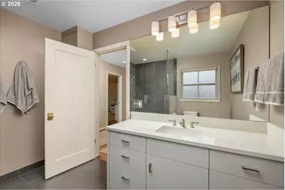 9792 SW Arborcrest Way, Portland, OR 97225 - Photo 32