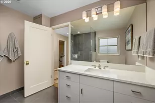 9792 SW Arborcrest Way, Portland, OR 97225 - Photo 32