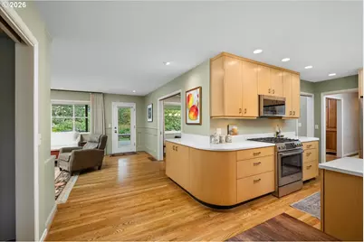 9792 SW Arborcrest Way, Portland, OR 97225 - Photo 16