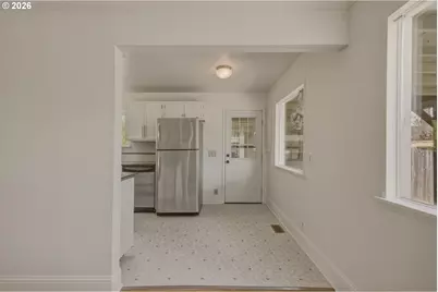 1572 McKinley Ct, Eugene, OR 97402 - Photo 10