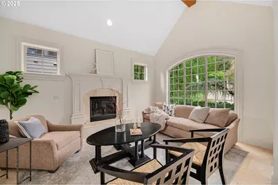 2650 Lorinda Ln, West Linn, OR 97068 - Photo 6