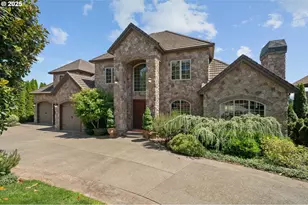 2650 Lorinda Ln, West Linn, OR 97068 - Photo 2