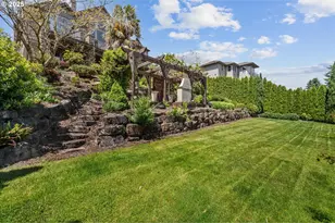 2650 Lorinda Ln, West Linn, OR 97068 - Photo 34