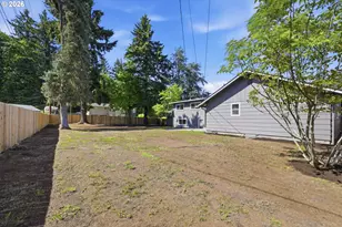 2453 37th St, Springfield, OR 97477 - Photo 46