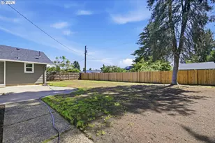 2453 37th St, Springfield, OR 97477 - Photo 44