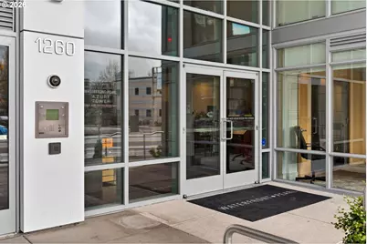 1260 NW Naito Pkwy #908B, Portland, OR 97209 - Photo 2