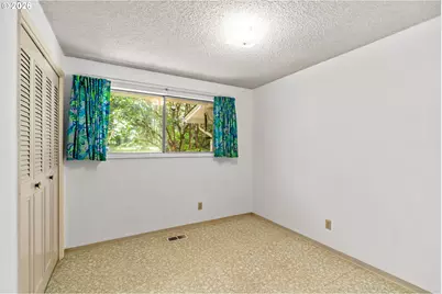 23560 Suttle Rd, Veneta, OR 97487 - Photo 32