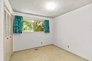23560 Suttle Rd, Veneta, OR 97487 - Photo 32