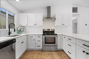 604 S Vermont St, Portland, OR 97219 - Photo 22