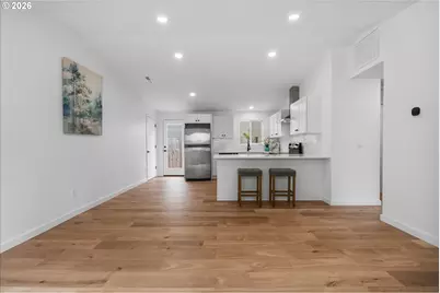 604 S Vermont St, Portland, OR 97219 - Photo 18
