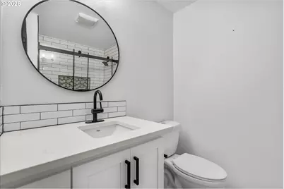 604 S Vermont St, Portland, OR 97219 - Photo 8