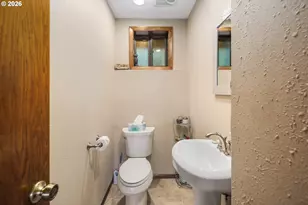 1901 NW Couch St, Camas, WA 98607 - Photo 18