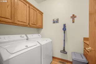 560 NW Rachel Lynn Wy, Roseburg, OR 97471 - Photo 20