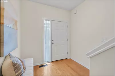 2926 SW Texas St, Portland, OR 97219 - Photo 2