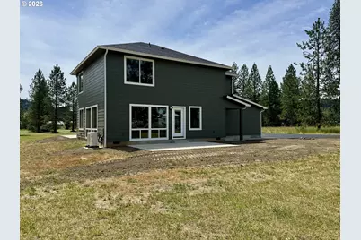 240 Miller St, Sutherlin, OR 97479 - Photo 6