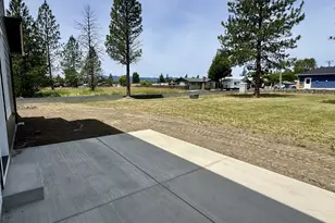 240 Miller St, Sutherlin, OR 97479 - Photo 10