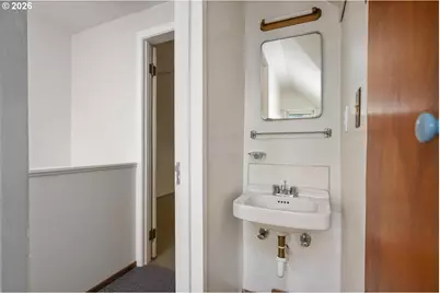 2115 SE 30th Ave, Portland, OR 97214 - Photo 22