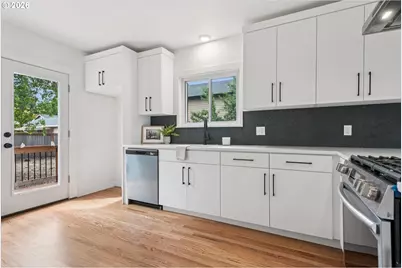 4803 NE 101st Ave, Portland, OR 97220 - Photo 14