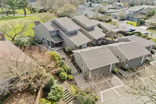 32540 SW Lake Point Ct, Wilsonville, OR 97070 - Photo 4