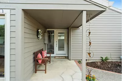 32540 SW Lake Point Ct, Wilsonville, OR 97070 - Photo 2