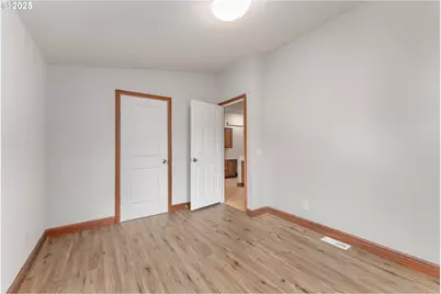 161 South Ave, Sutherlin, OR 97479 - Photo 24