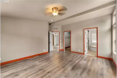 161 South Ave, Sutherlin, OR 97479 - Photo 14