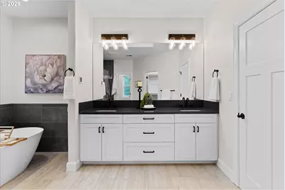 710 NE 47th Ave, Hillsboro, OR 97124 - Photo 18