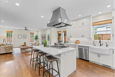 710 NE 47th Ave, Hillsboro, OR 97124 - Photo 6