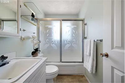 1004 Saville Ave, Eugene, OR 97404 - Photo 24