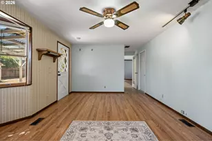 1004 Saville Ave, Eugene, OR 97404 - Photo 16