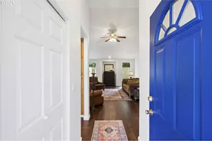 7137 NE Jessup Ct, Portland, OR 97218 - Photo 4
