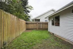 7137 NE Jessup Ct, Portland, OR 97218 - Photo 32