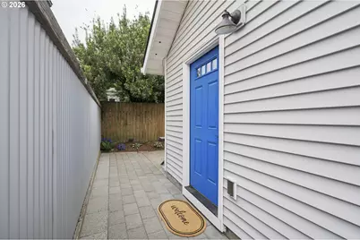 7137 NE Jessup Ct, Portland, OR 97218 - Photo 36