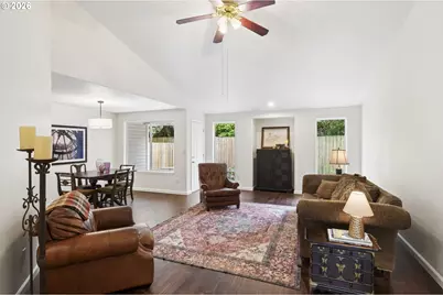 7137 NE Jessup Ct, Portland, OR 97218 - Photo 6
