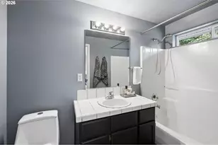 7137 NE Jessup Ct, Portland, OR 97218 - Photo 26