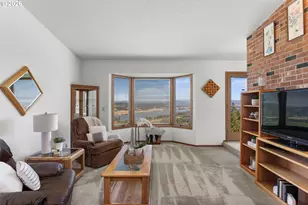 78426 Alston Mayger Rd, Rainier, OR 97048 - Photo 4