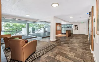 2211 SW Park Pl #204, Portland, OR 97205 - Photo 6