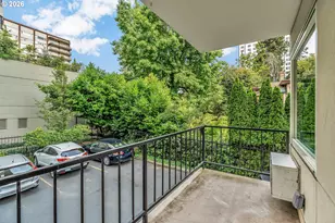 2211 SW Park Pl, Portland, OR 97205 - Photo 14