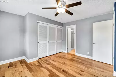 2211 SW Park Pl #204, Portland, OR 97205 - Photo 26