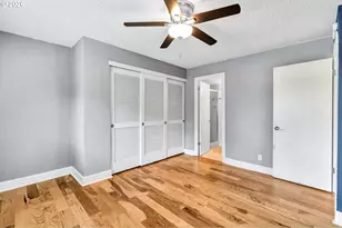 2211 SW Park Pl, Portland, OR 97205 - Photo 26