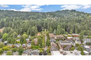 2211 SW Park Pl, Portland, OR 97205 - Photo 40