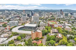2211 SW Park Pl, Portland, OR 97205 - Photo 42