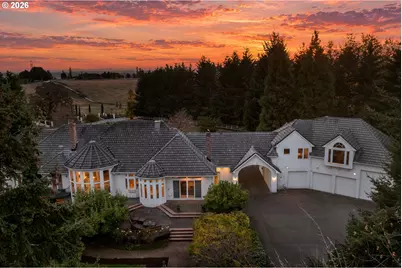 1095 SW Schaeffer Rd, West Linn, OR 97068 - Photo 2