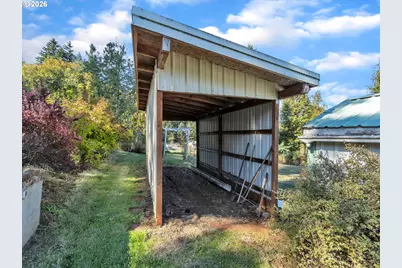 698 Grandview Ave, Scotts Mills, OR 97375 - Photo 12