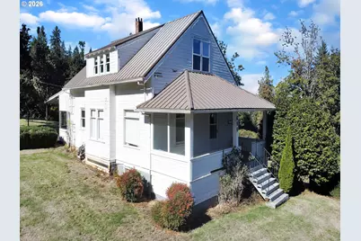 698 Grandview Ave, Scotts Mills, OR 97375 - Photo 1